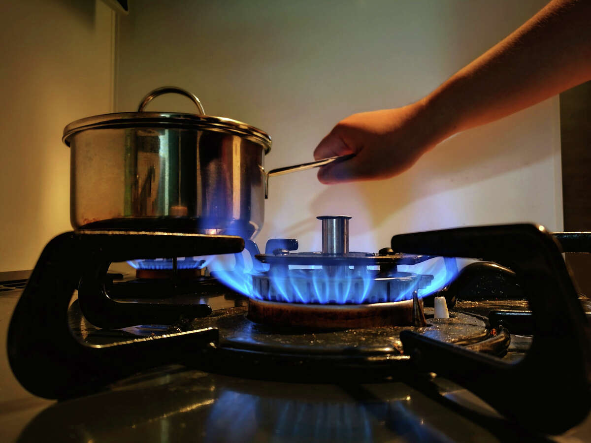 Final New York budget includes firstinnation gas stove ban