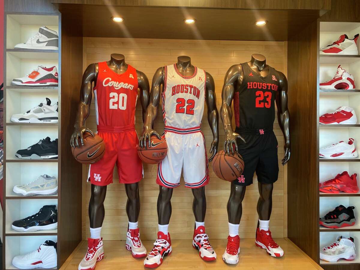 Nike's Uniforms and Sneakers for Eight NCAA Basketball Teams 