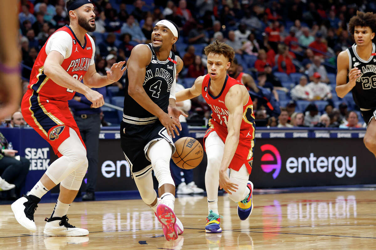 Short-handed Nuggets no match for Toronto in loss at home to