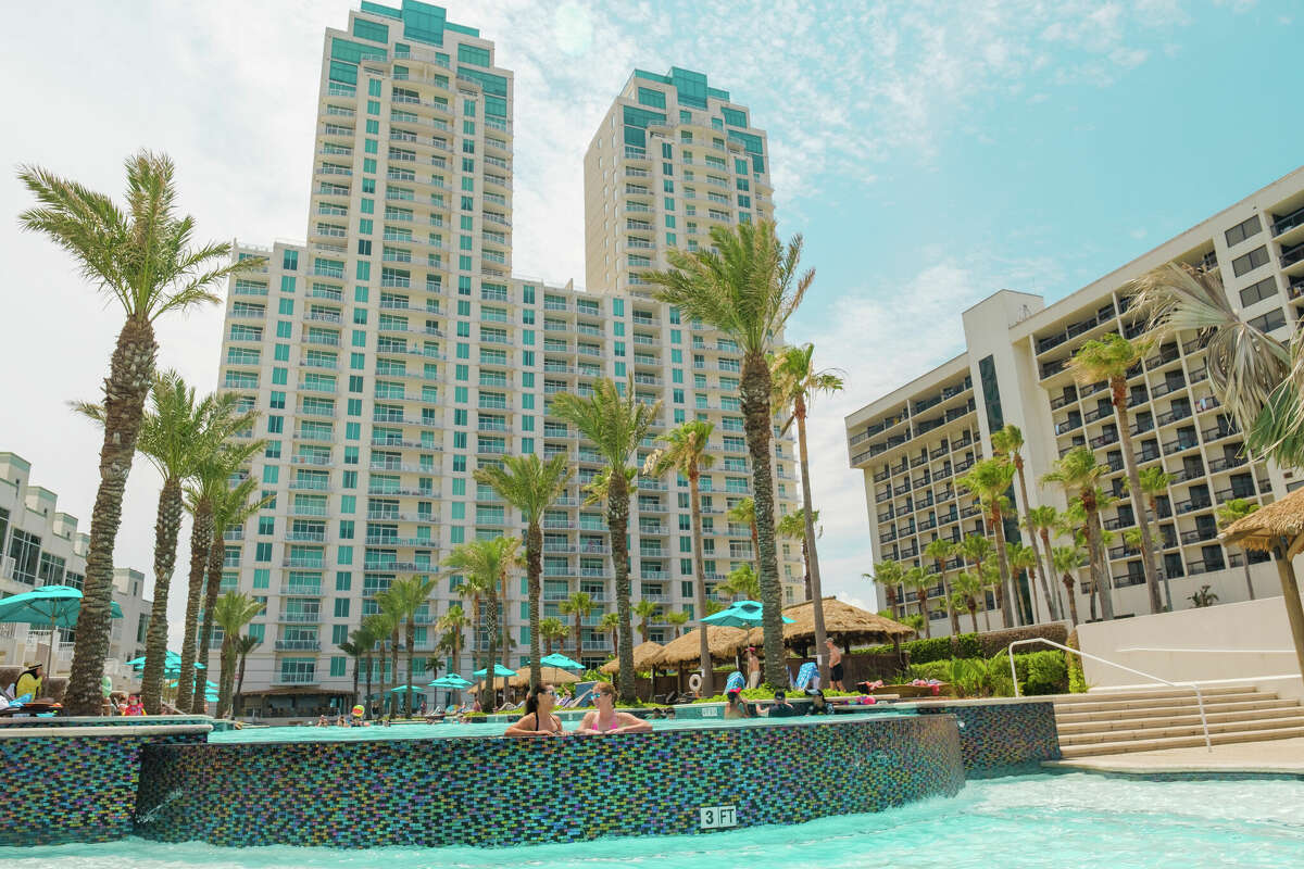 The remarkable beach and bay views from My Sapphire South Padre will elevate your stay.