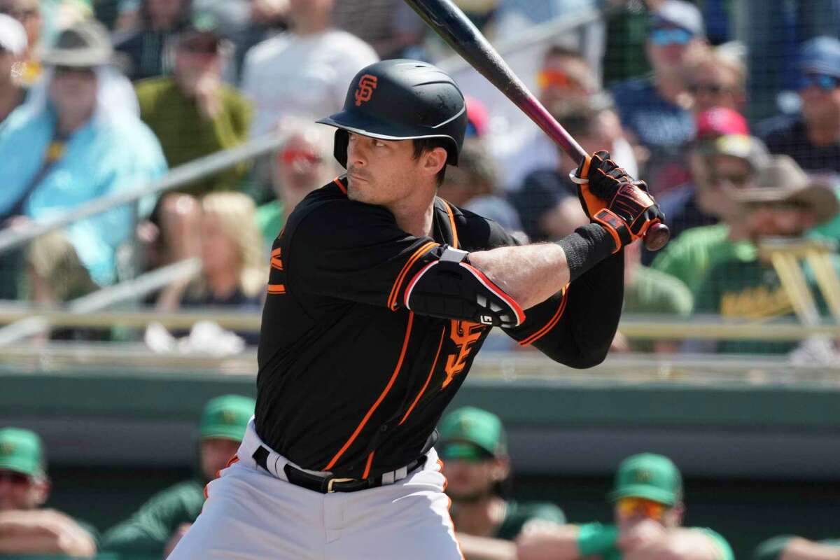 Giants' Mike Yastrzemski gets hitting tips from Hall of Fame granddad