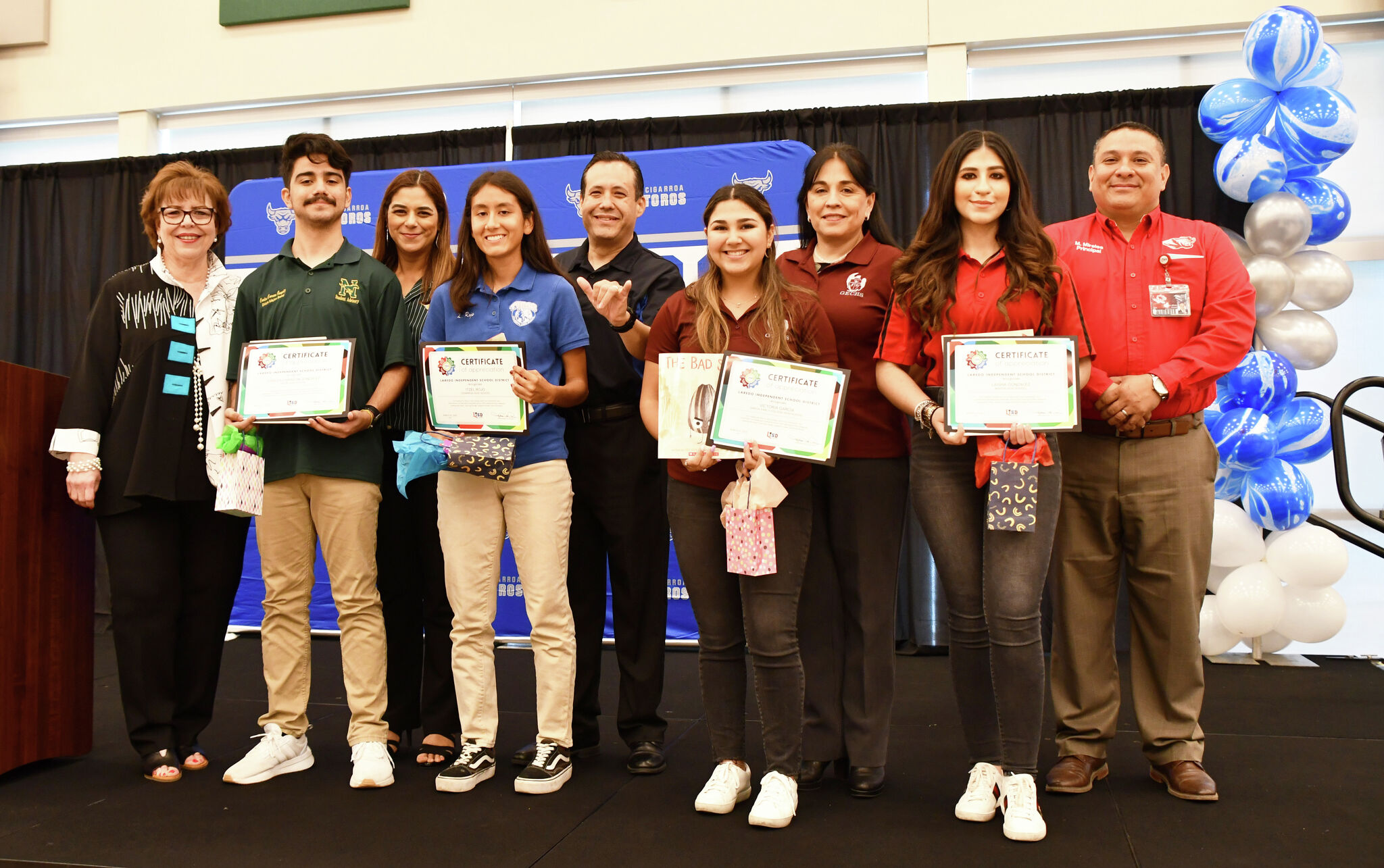 Laredo ISD Student Advisory Council meets with superintendent Rios