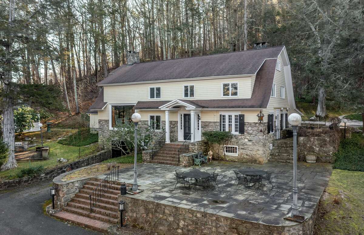 Gaylordsville house designed by famous painter on sale for 1.1M