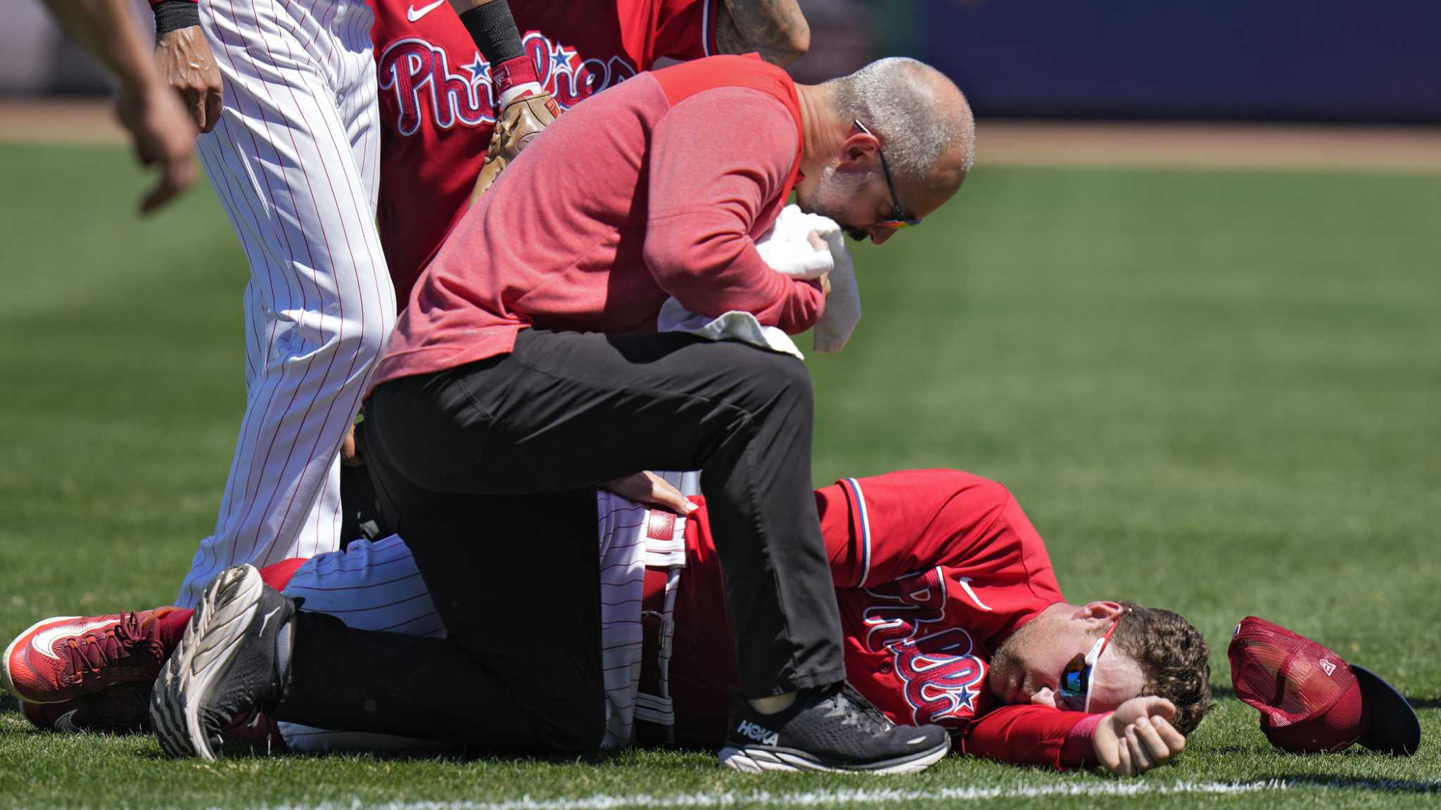 Rhys Hoskins groin injury update