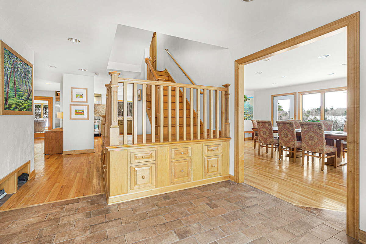 Contemporary Rexford home along the Mohawk River has 7 bedrooms