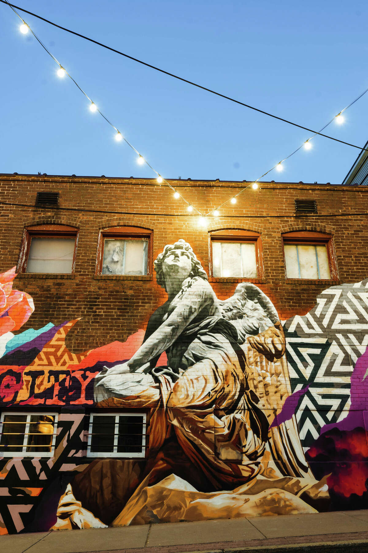 Where to find outdoor murals and public art in CT