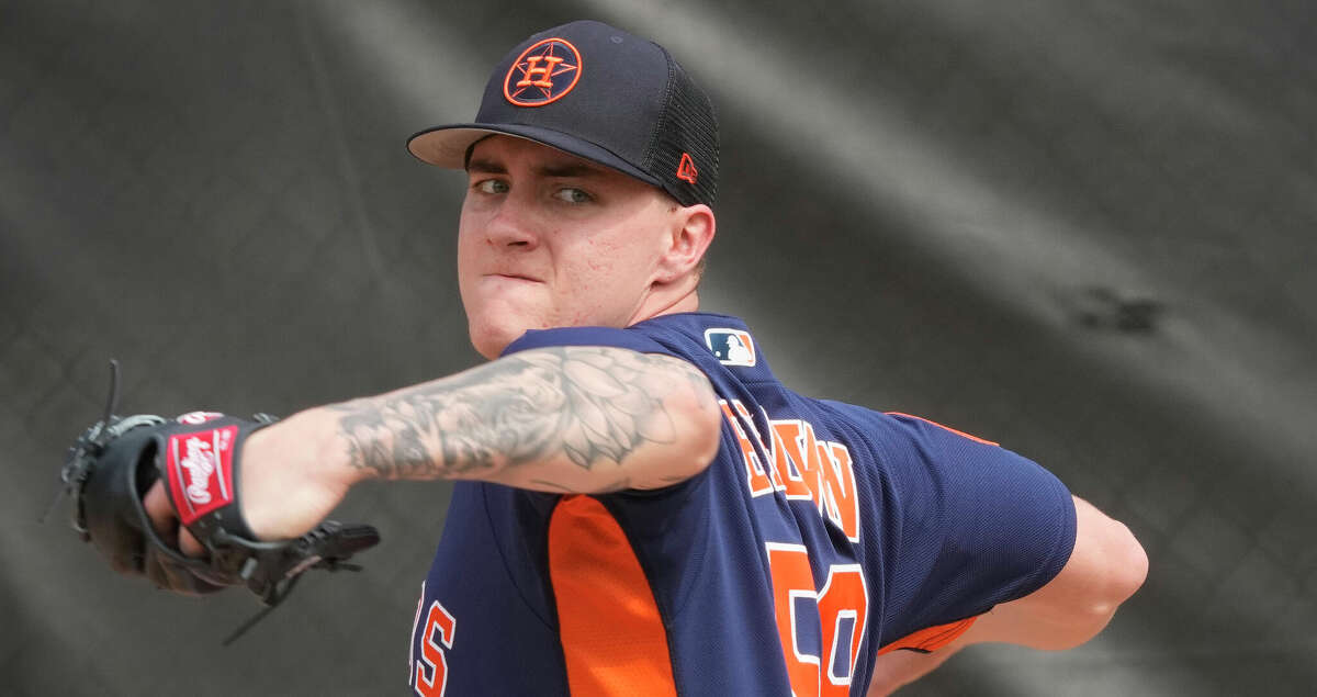 Houston Astros pitching prospect Hunter Brown resumes throwing