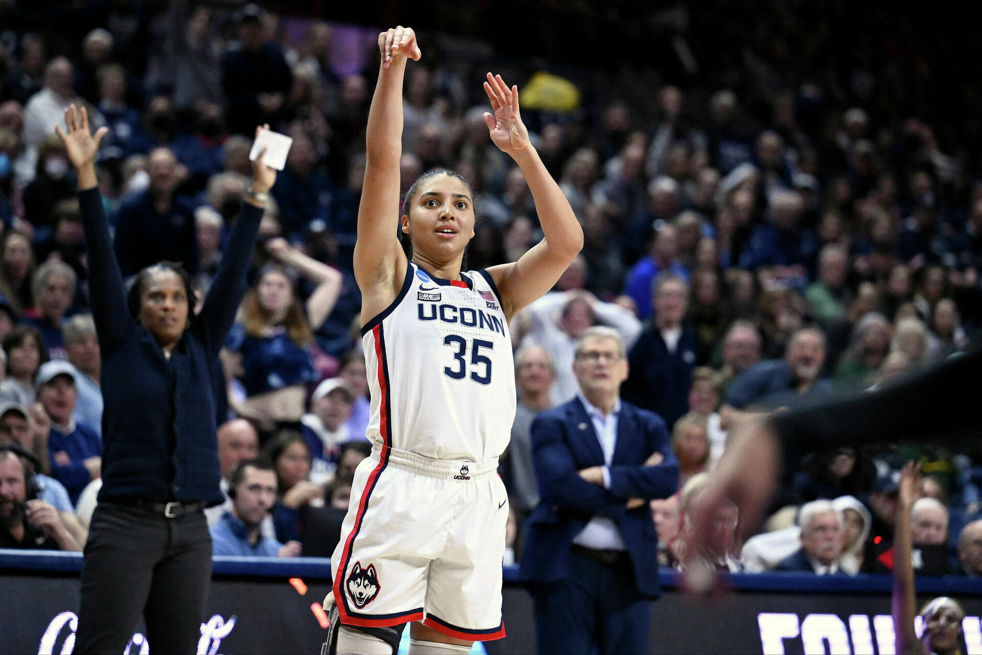 UConn women missing Fudd, Griffin, Ducharme to start 2024-25 season