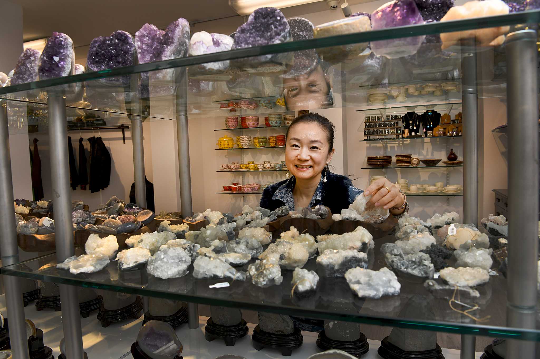 Jewelry maker opens gift shop in downtown Ridgefield - Vimarsana News