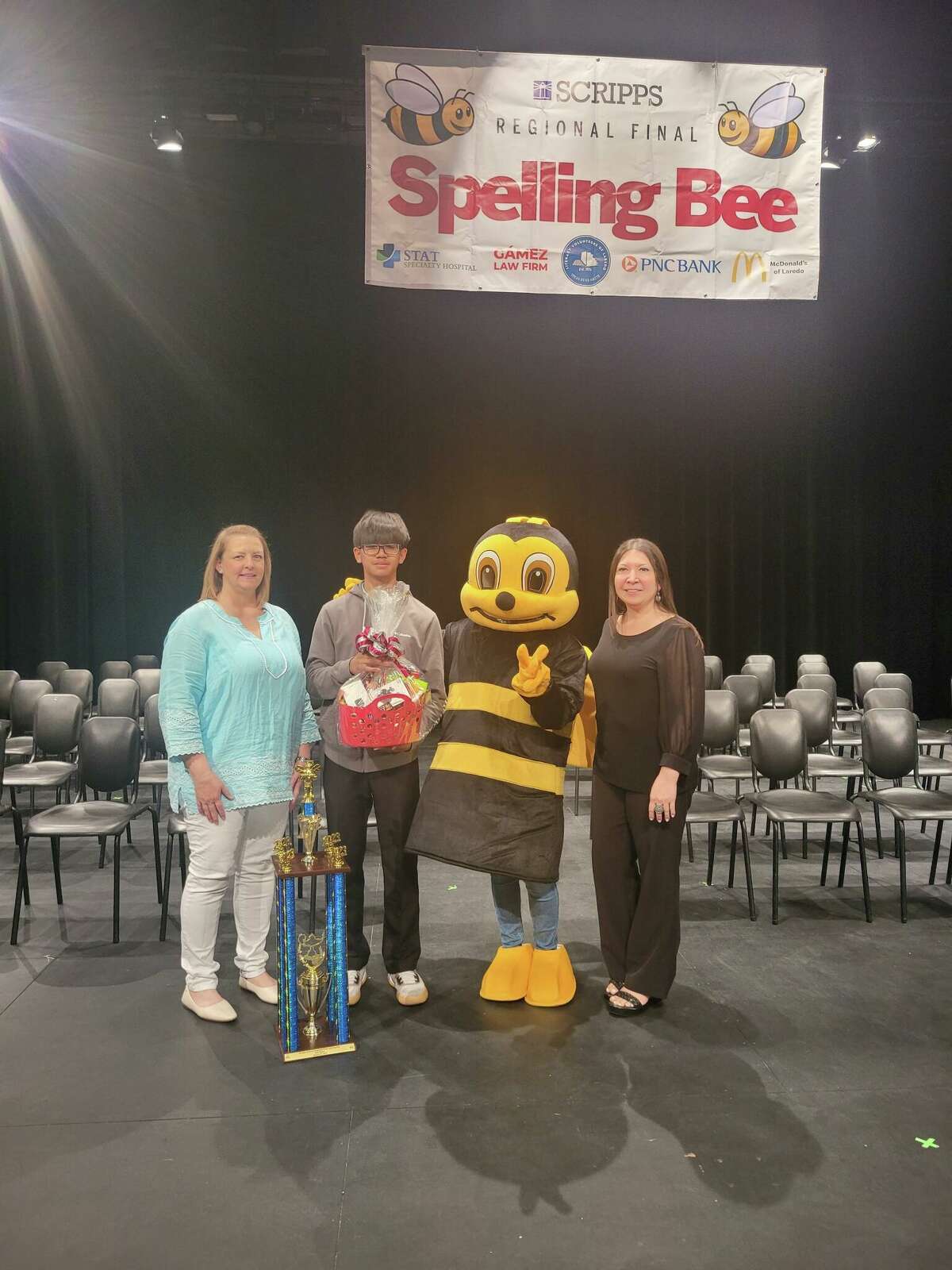 Nathaniel Rimocal wins 2nd straight Regional Spelling Bee in Laredo