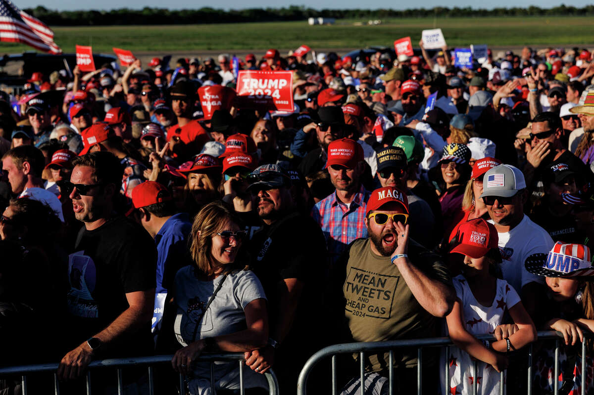 Trump at Waco rally: ‘When they go after me, they go after you.’