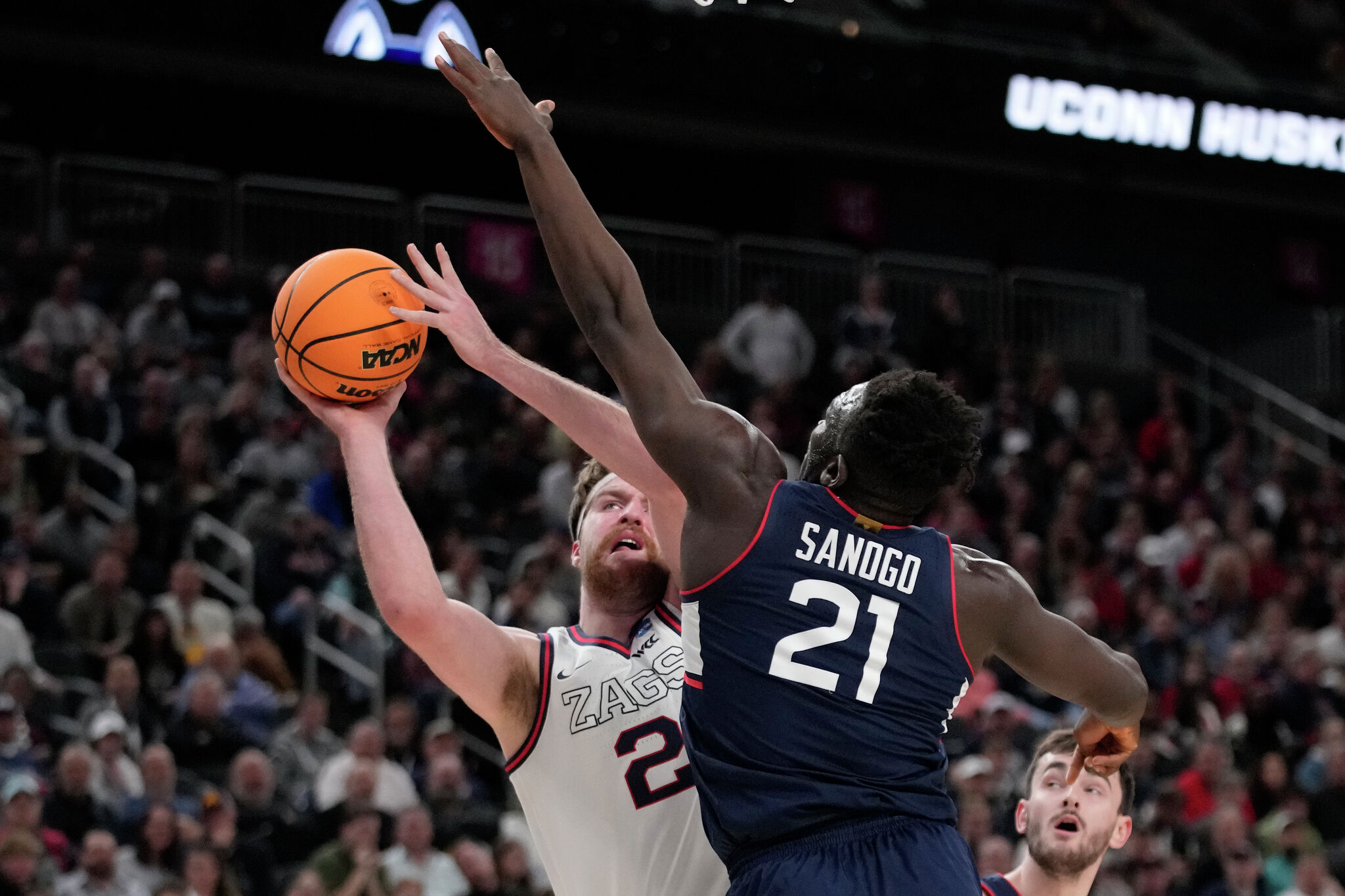 UConn's Sanogo can end Ramadan fast against Gonzaga after halftime