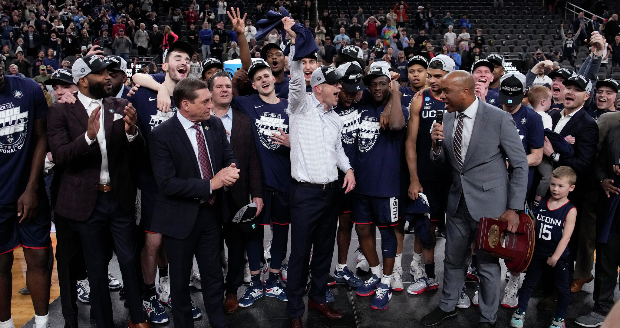 Dan Hurley to throw out first pitch at Yankees game, UConn also to