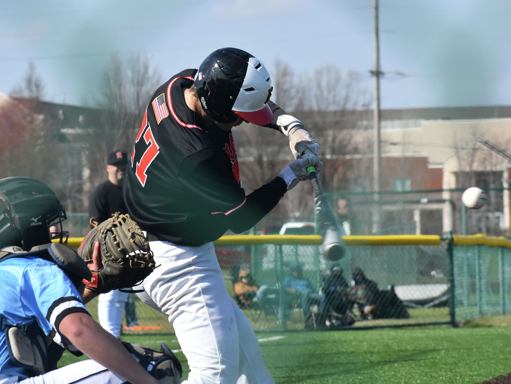 Edwardsville baseball rallies for spot in the semifinals