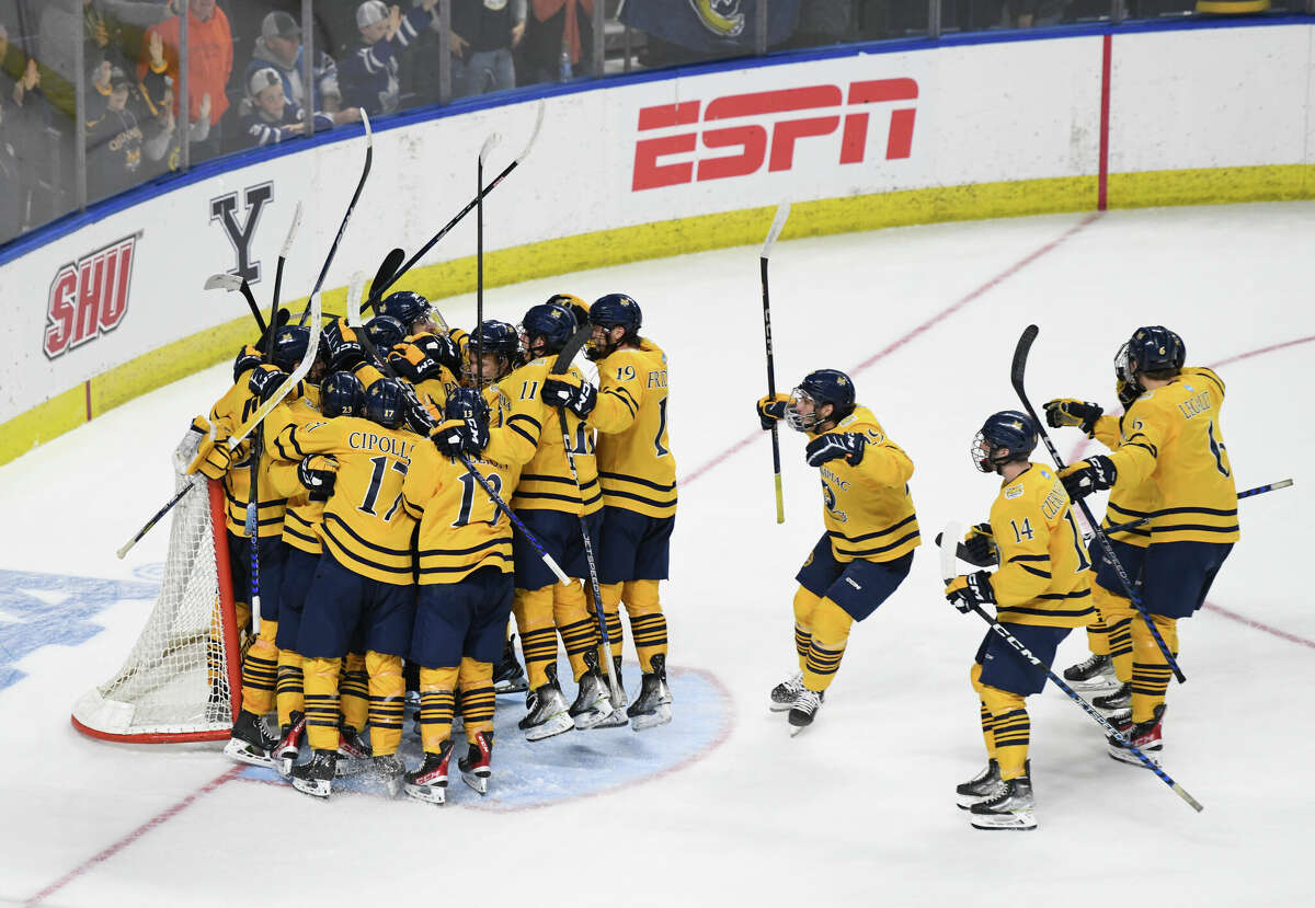 Quinnipiac Tops Ohio State In NCAA Men s Hockey Tournament