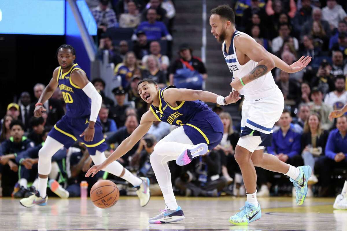 Late sloppiness brings Warriors' momentum to an abrupt halt