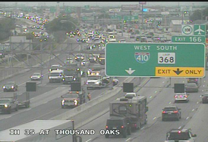 Manic Monday: Crashes cause highway headaches in San Antonio - Vimarsana News