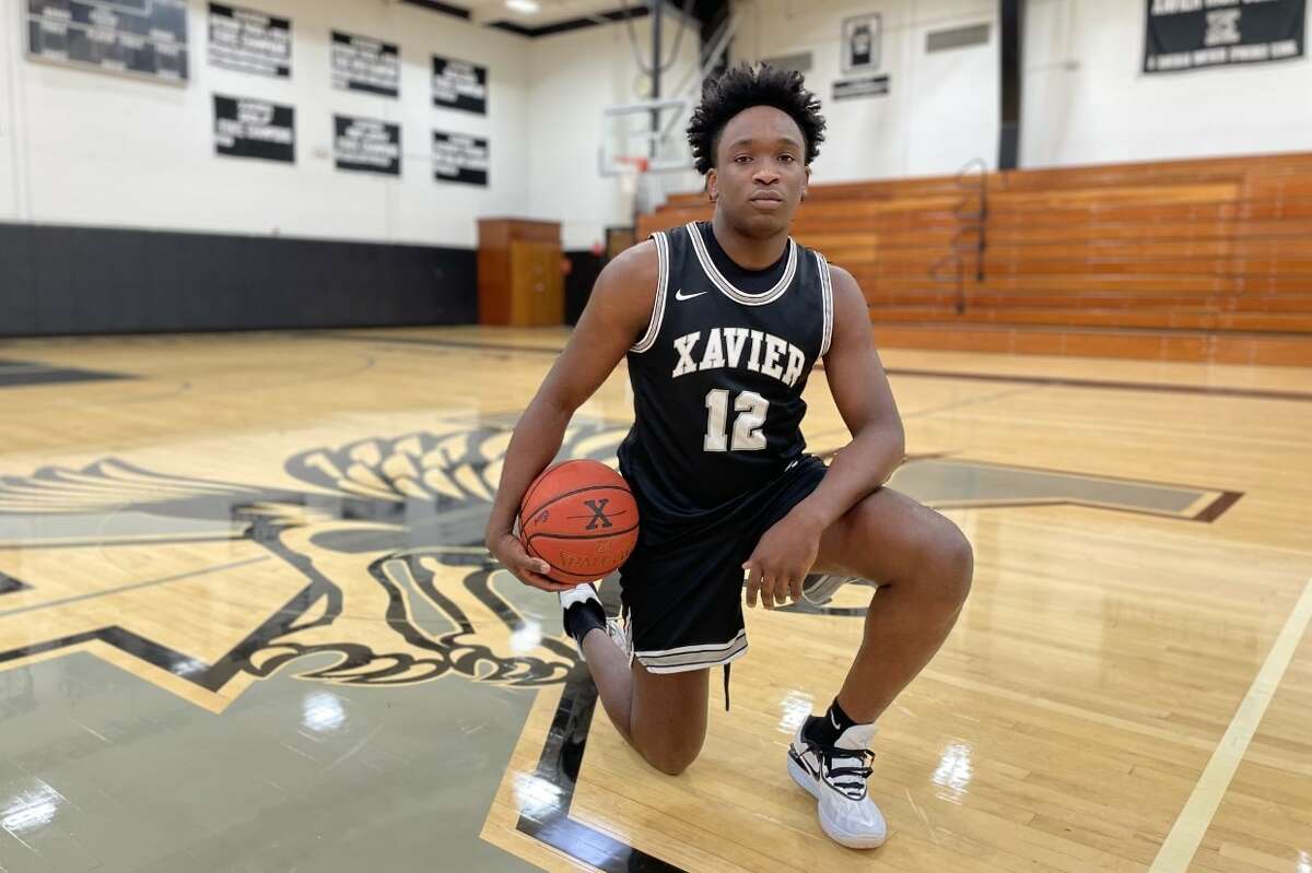 2023 CT high school boys basketball AllState team from GameTimeCT.