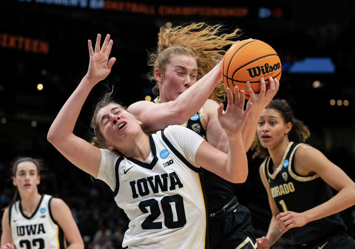 Edwardsville's Kate Martin Goes To Final Four With Iowa Hawkeyes