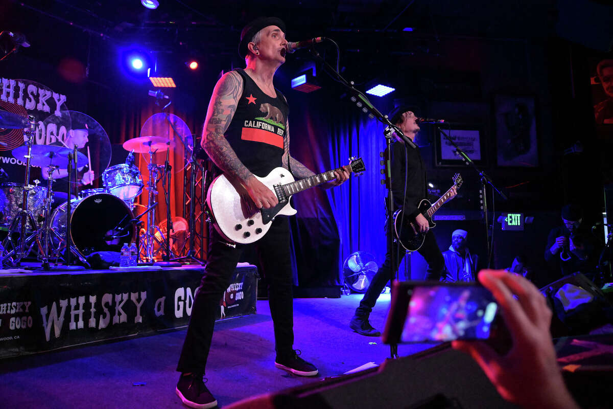 Summer lineup announced for Lake Compounce's floating stage