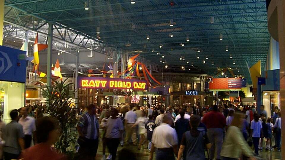 Katy Mills Mall on its opening day on Oct. 28, 1999.