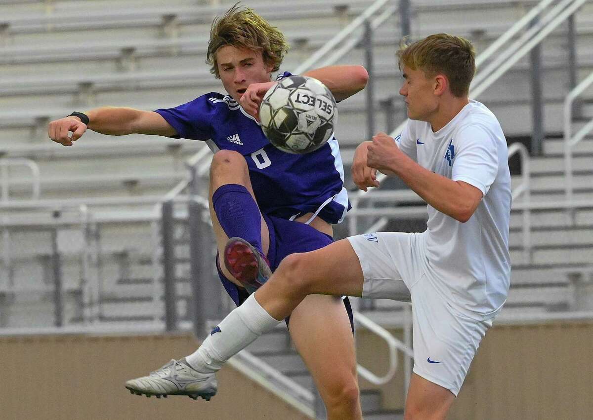 Boerne Boys, Girls Continue Dominant Playoff Soccer Runs