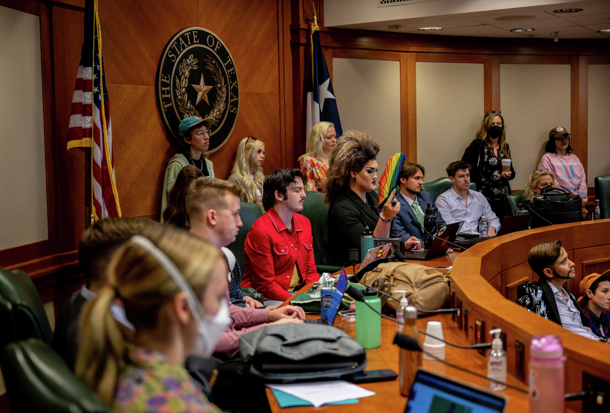 Texas bill offers $5,000 to minors who sue drag performers - Vimarsana News
