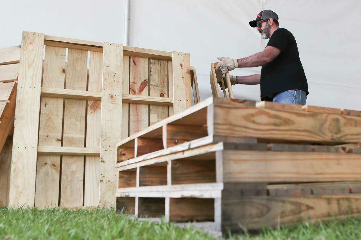 Teams prepare for annual Montgomery County Fair barbecue cookoff