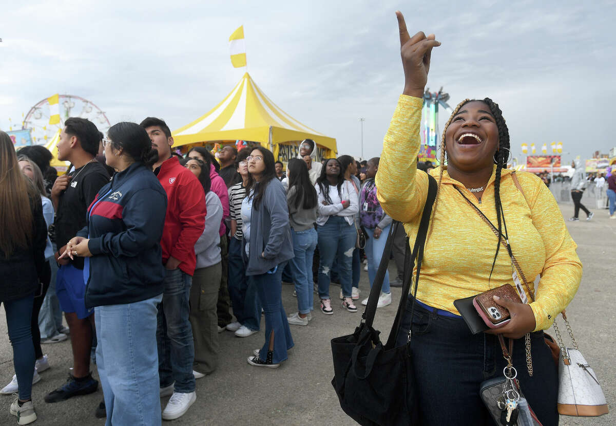 Beaumont high achievers rewarded with day at South Texas State Fair