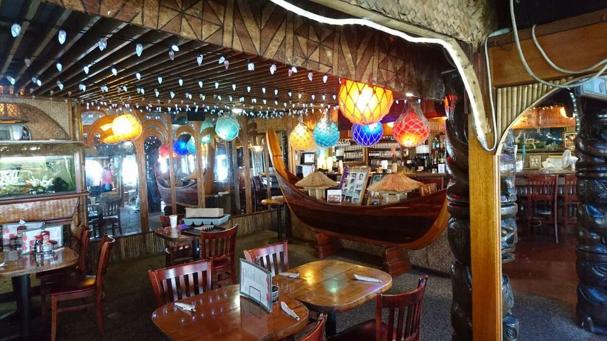 La Mariana is one of the last "non-ironic" tiki bars in Hawaii.