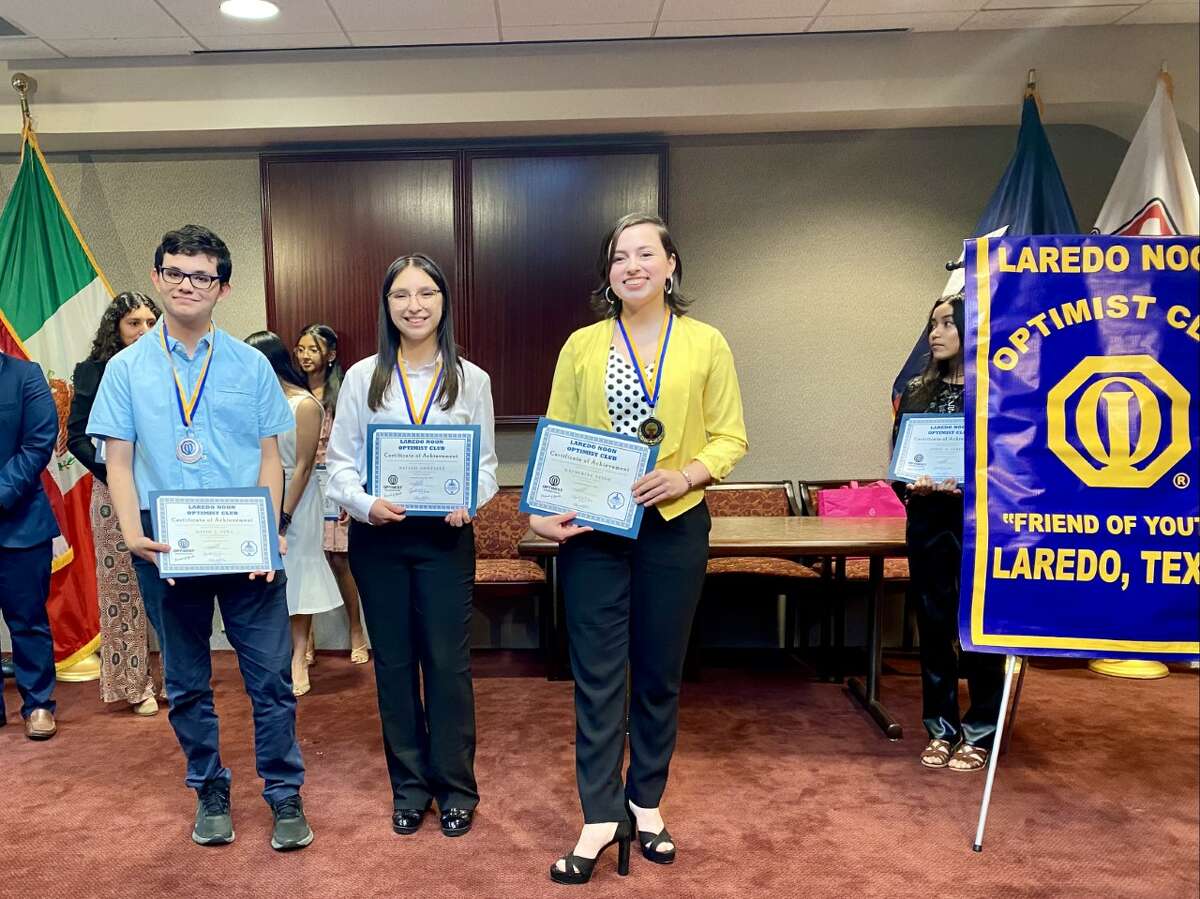 From left to right, David S. Peña, of St. Augustine High School, Natalie Gonzalez of Dr. Dennis D. Cantu Early High School and Katherine Neigh of Alexander High School pose for a photo after winning the LNOC Oratorical contest at IBC Community Suite on Tuesday, March 28, 2023.