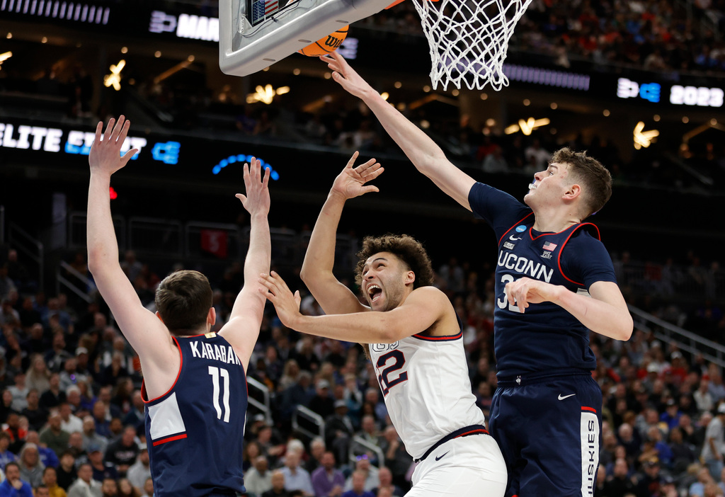 Where does UConn men's basketball team land on our AP Top 25 ballot?