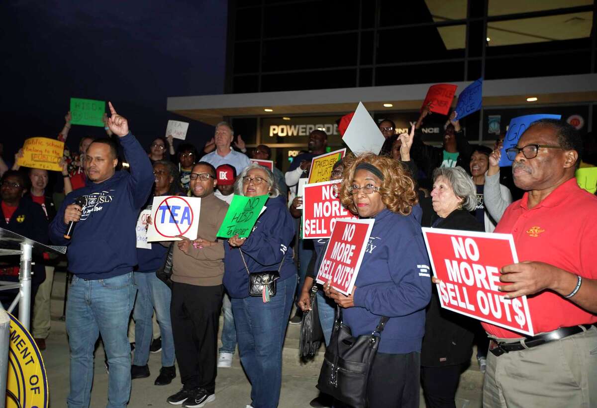 HISD takeover TEA to host third community meeting at Delmar Stadium