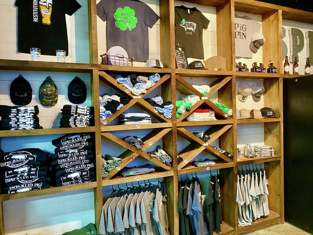 Ballston Spa's new Speckled Pig Brewery topnotch for beer, pizza