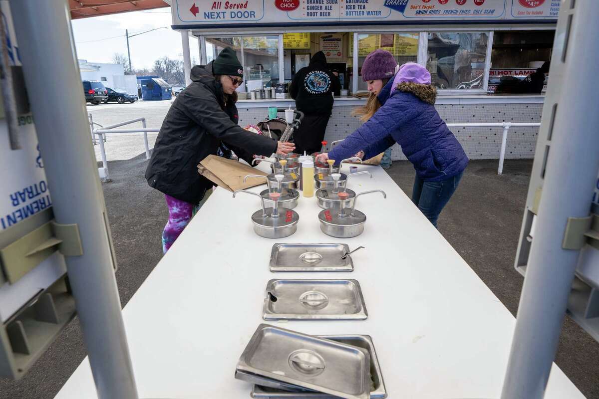 Photos Jumpin' Jack's starts its season