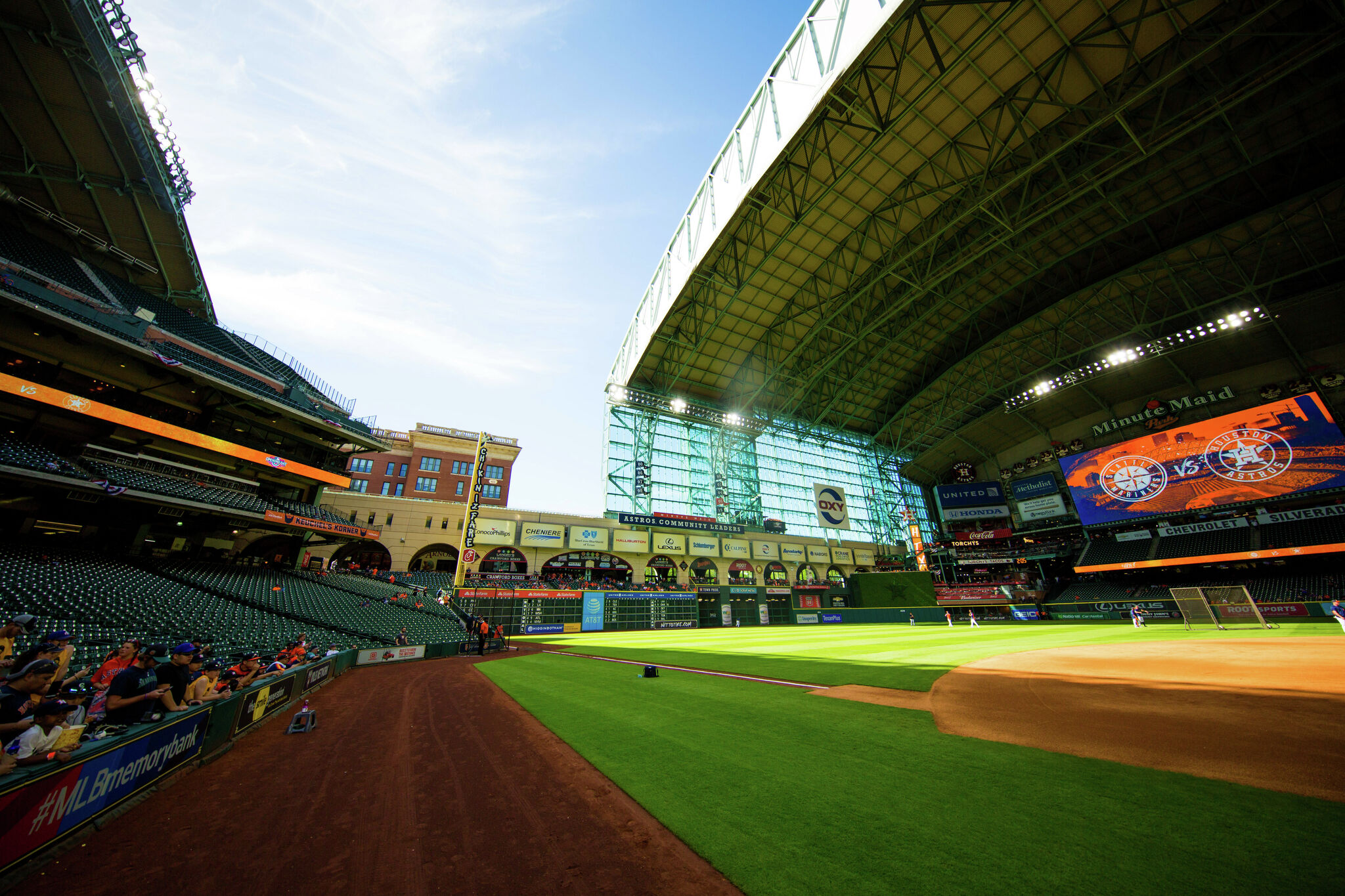 Astros' Minute Maid Park roof will be open for first time this season