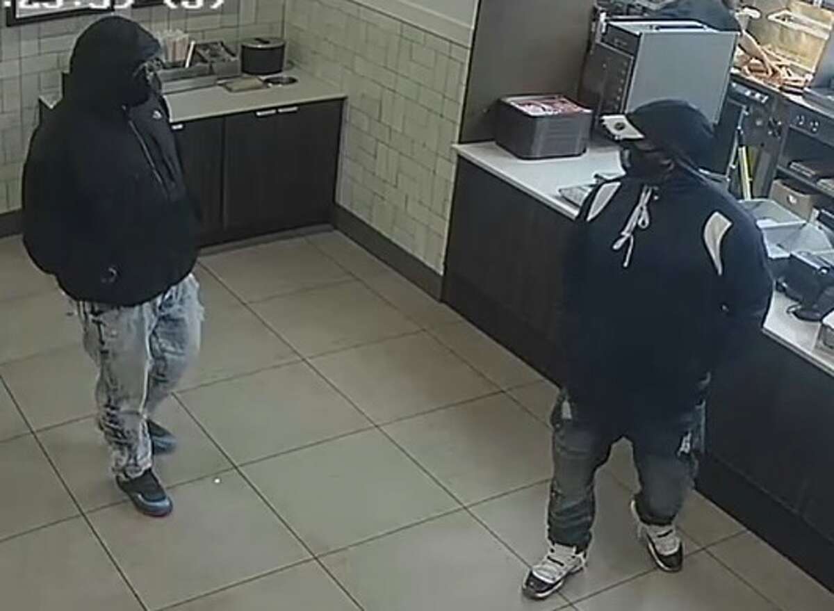 middletown-police-release-photos-of-car-suspects-in-wendy-s-robbery