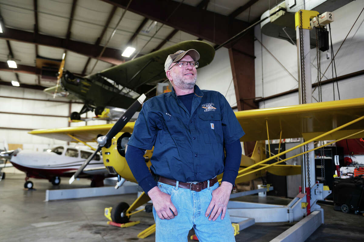 true-story-of-danbury-pilots-depicted-in-on-a-wing-and-a-prayer