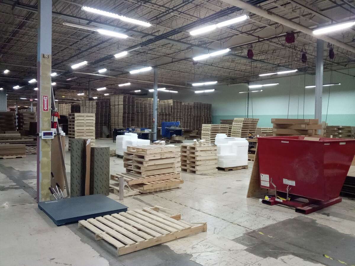 CT shipping company goes green, using cardboard, not plastic