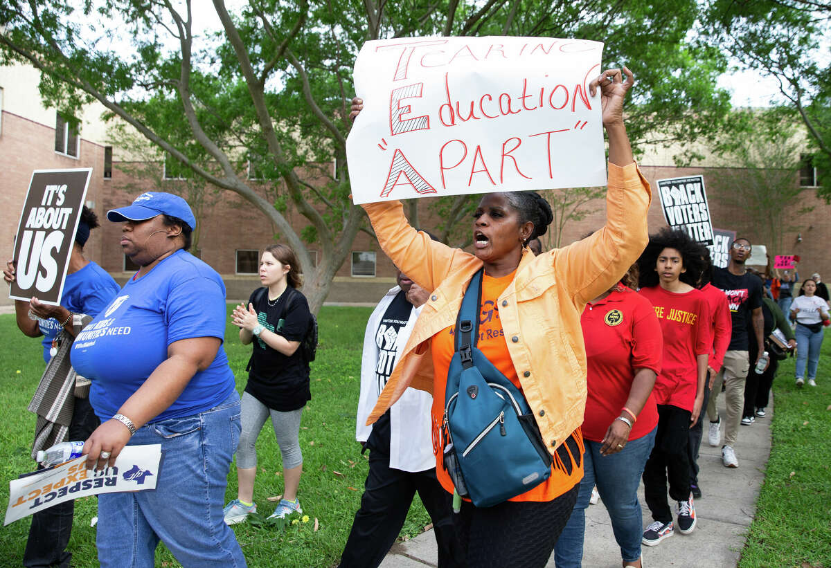 HISD State Takeover: Community, Elected Officials Rally Against TEA