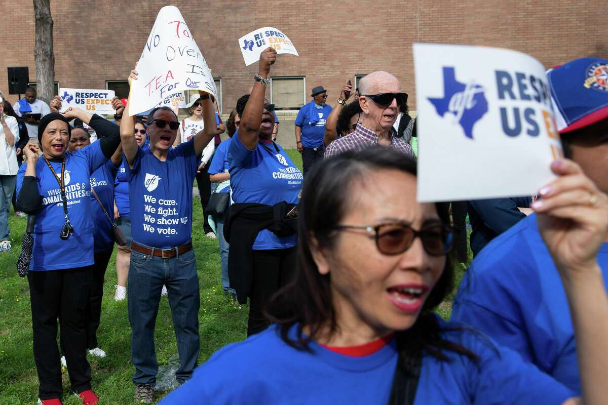 Story photo for HISD could learn from Massachusetts