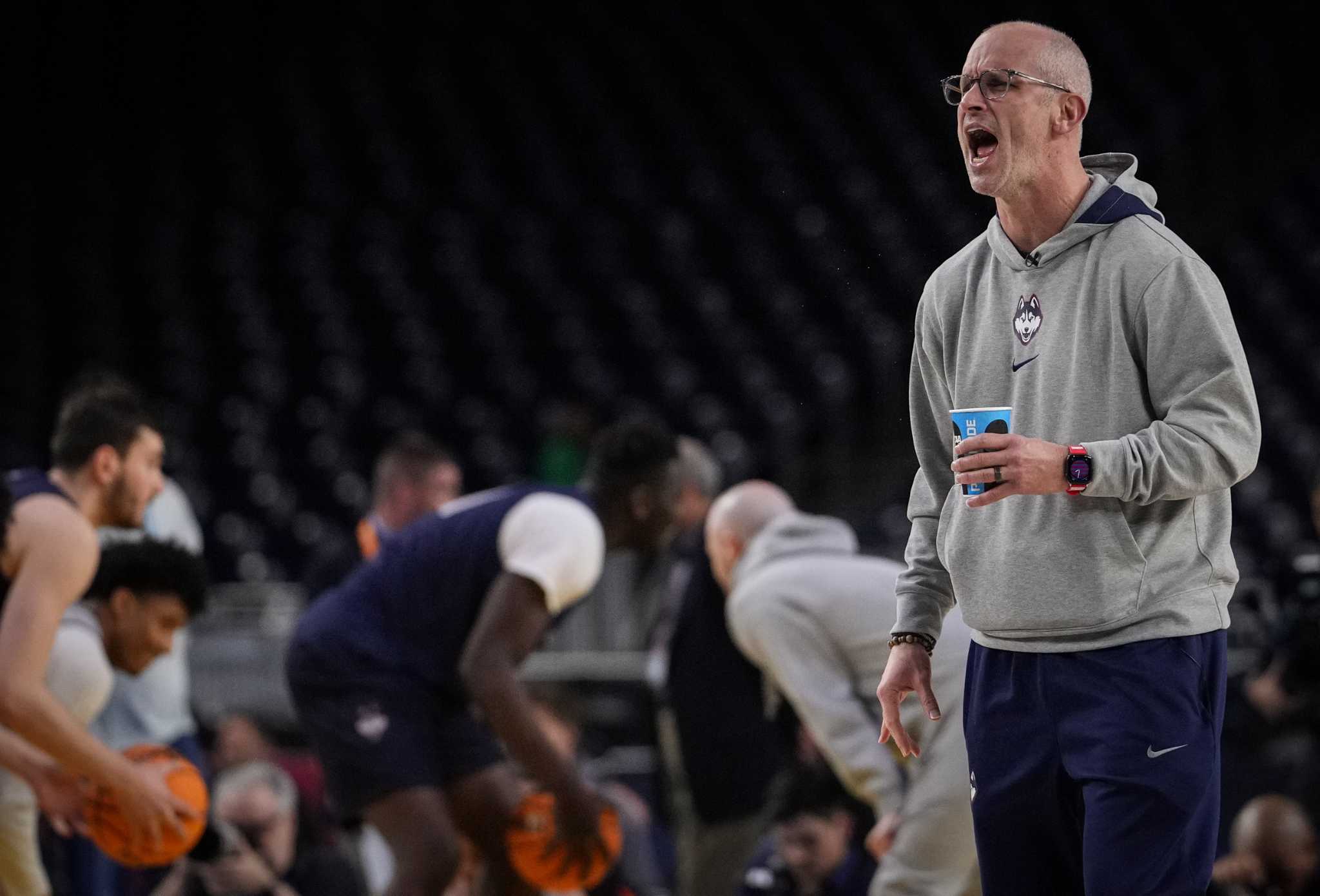 UConn's Dan Hurley brings legendary hoops family back to Final Four