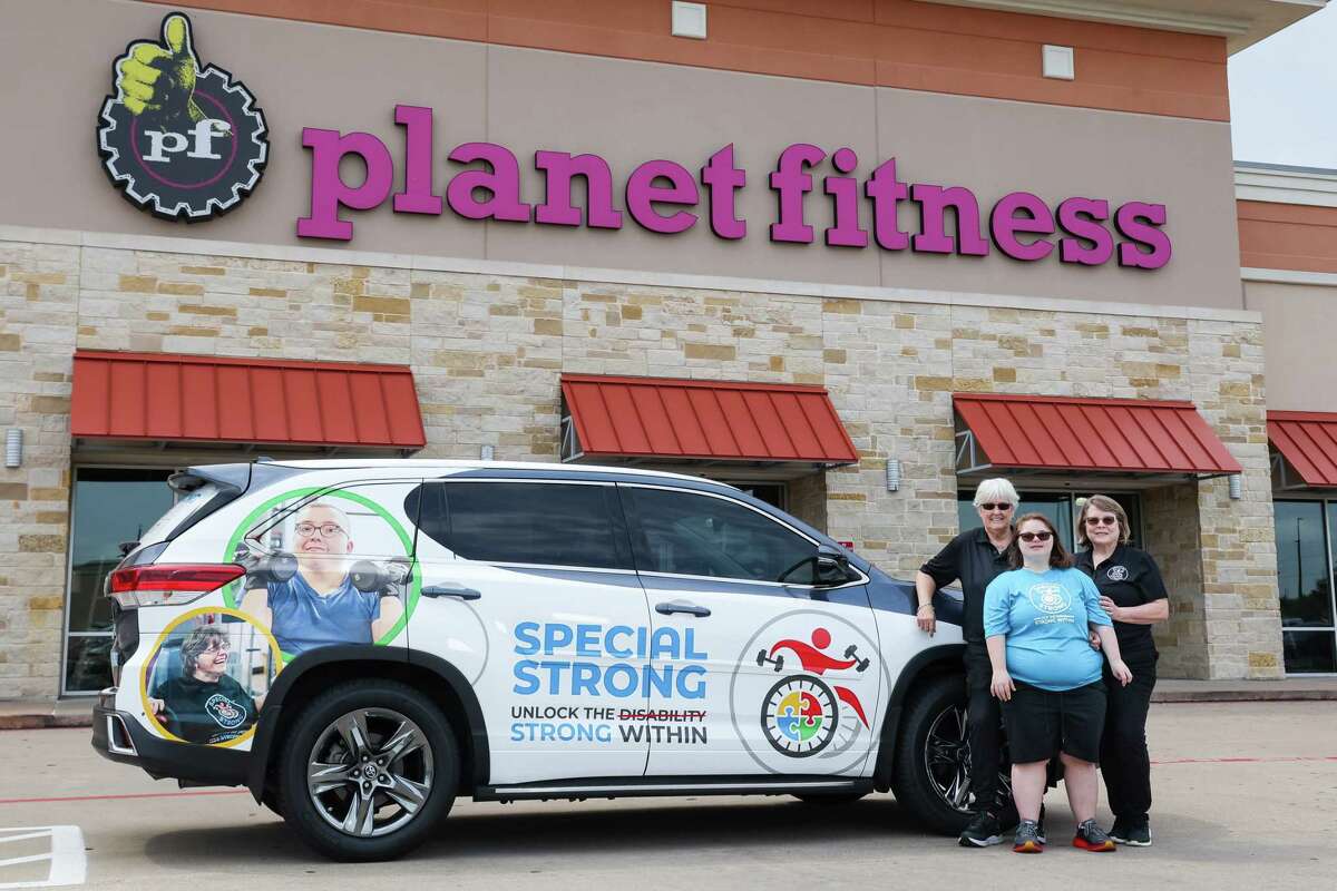 Parents whose daughter has Down Syndrome open inclusive gym franchise