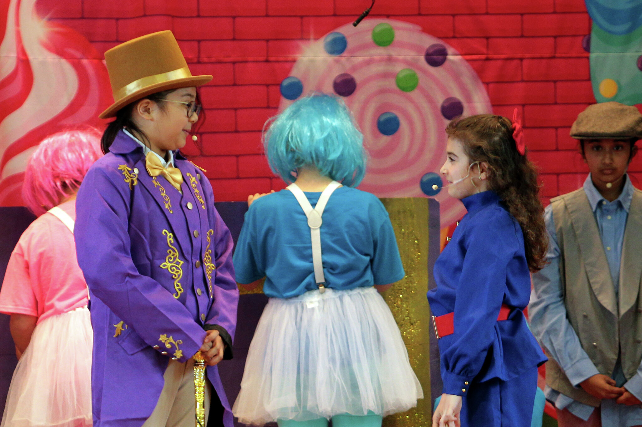 In Photos: Greenwich #39 s North Mianus school puts on Willy Wonka