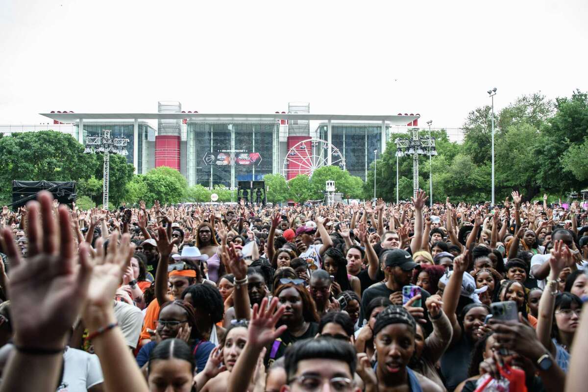 Megan Thee Stallion returns to the stage at March Madness in Houston