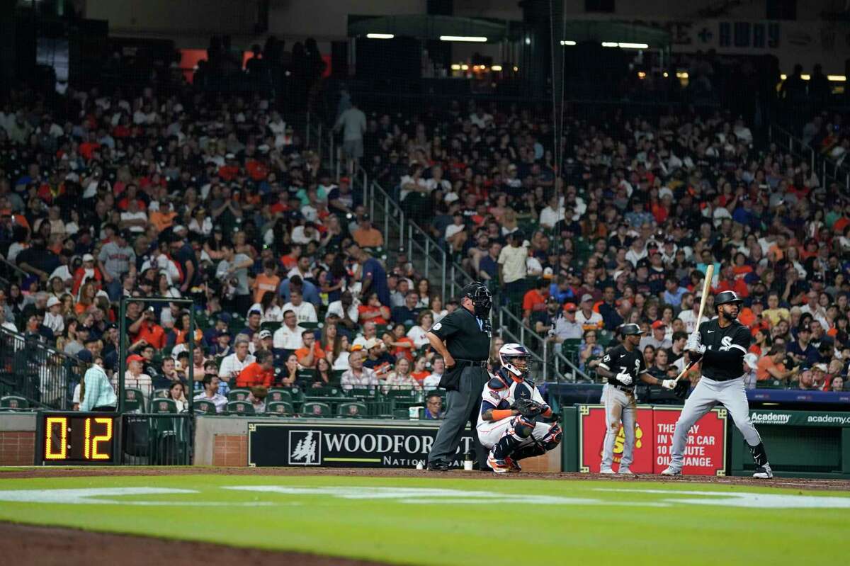 Astros' Dusty Baker concerned that pitch clock could lead to sign