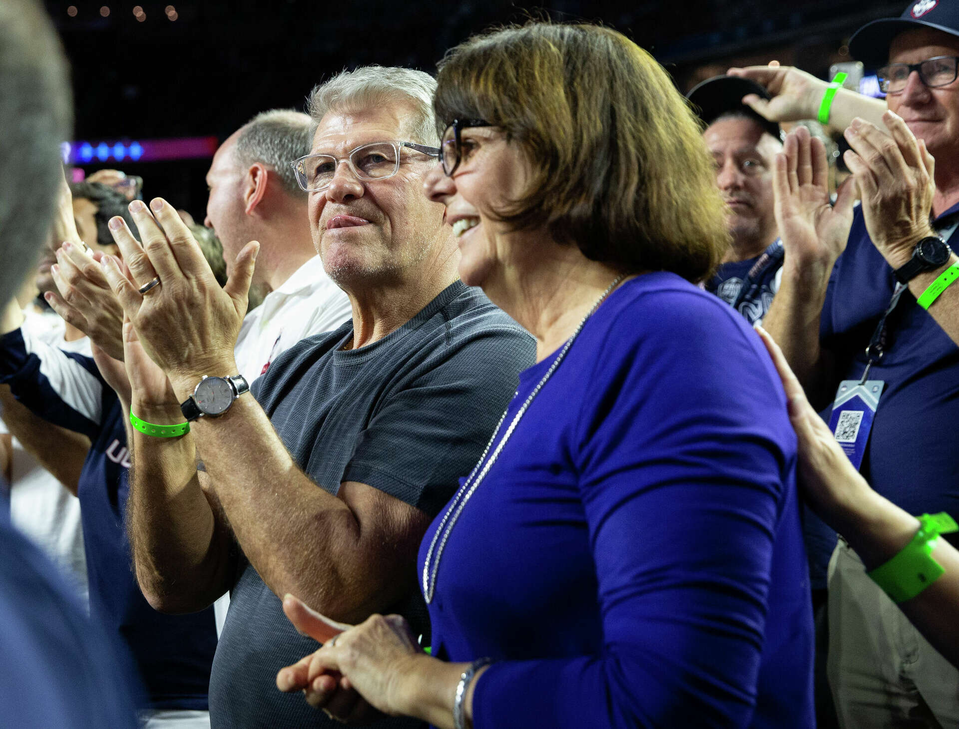 Geno Auriemma on his wife Kathy's 'special' bond with UConn players