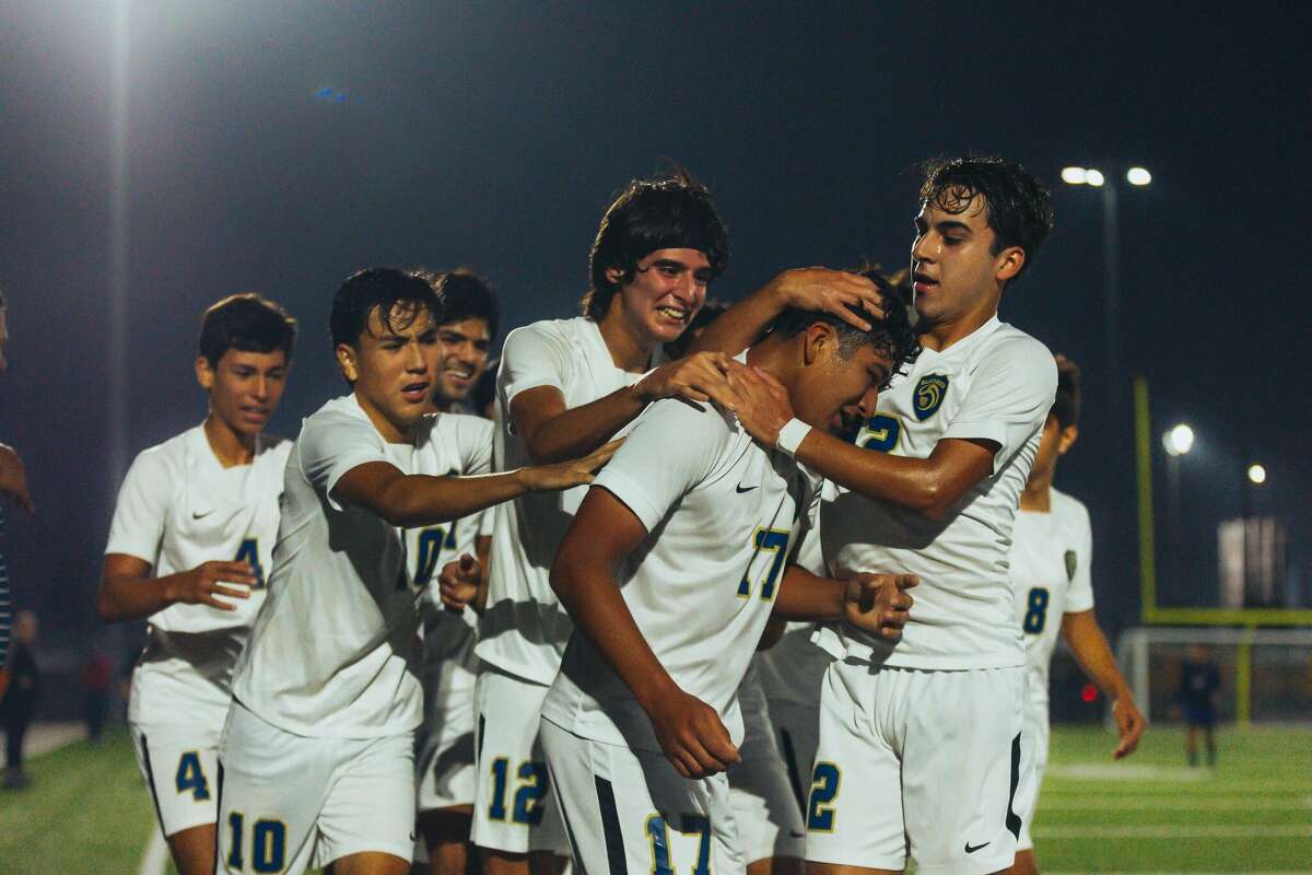 The Alexander boys' soccer team advanced to the Sweet 16 as it defeated San Antonio Harlan this past Friday.