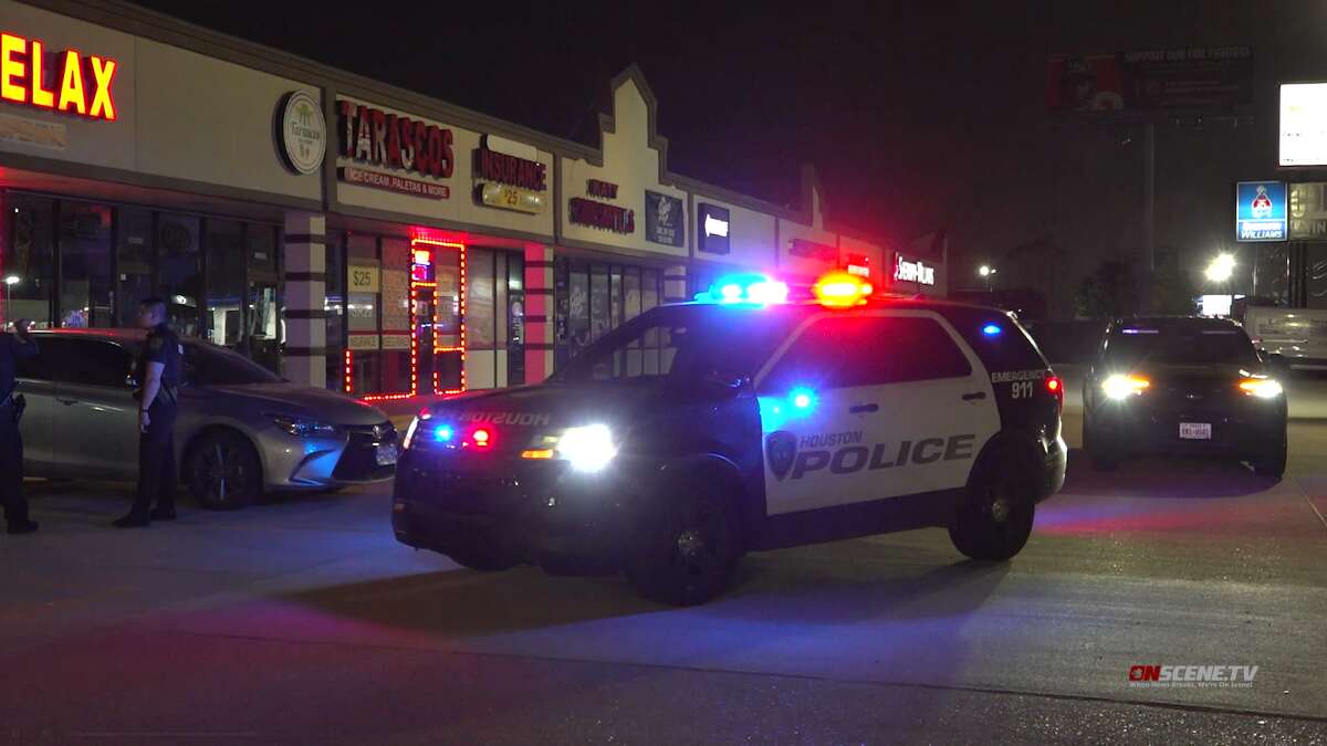 Man Shot Outside Hookah Bar In West Houston Police Say 7521