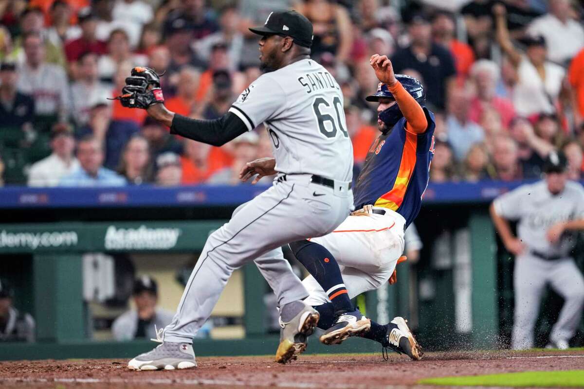 Astros' rally falls short in series-finale loss to White Sox